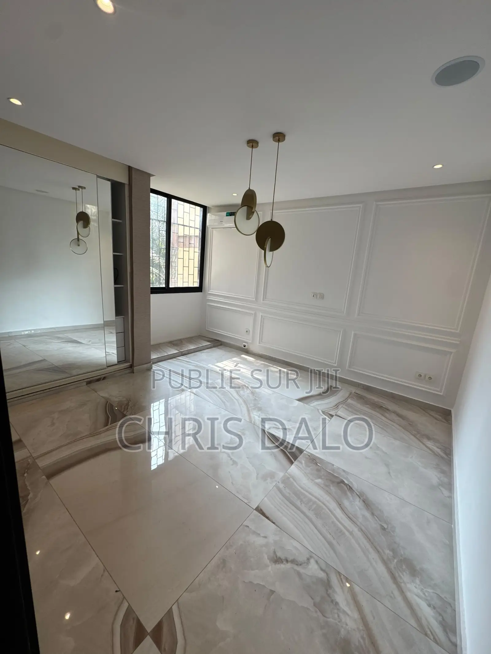 4chbre Appartement dans Roberson, Cocody à Louer