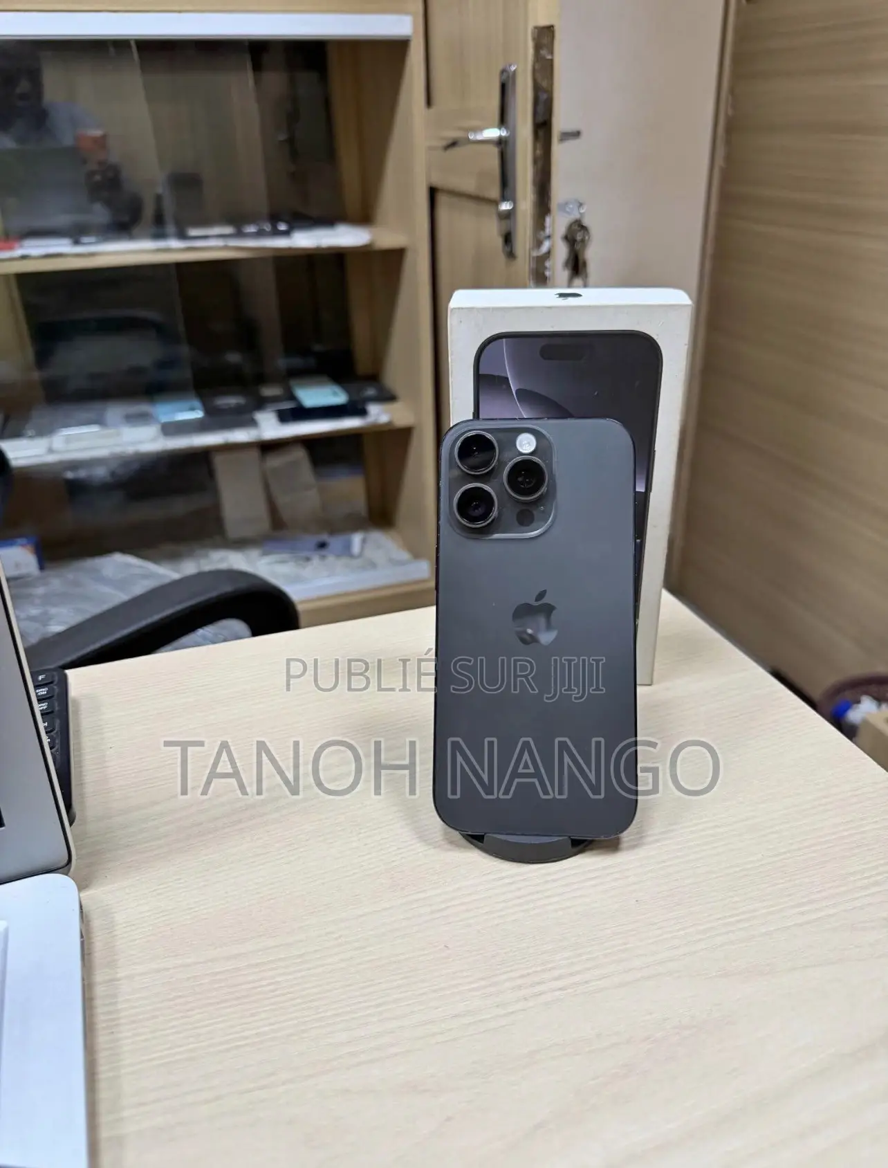 Pomme iPhone 16 Pro 256 GB Noir