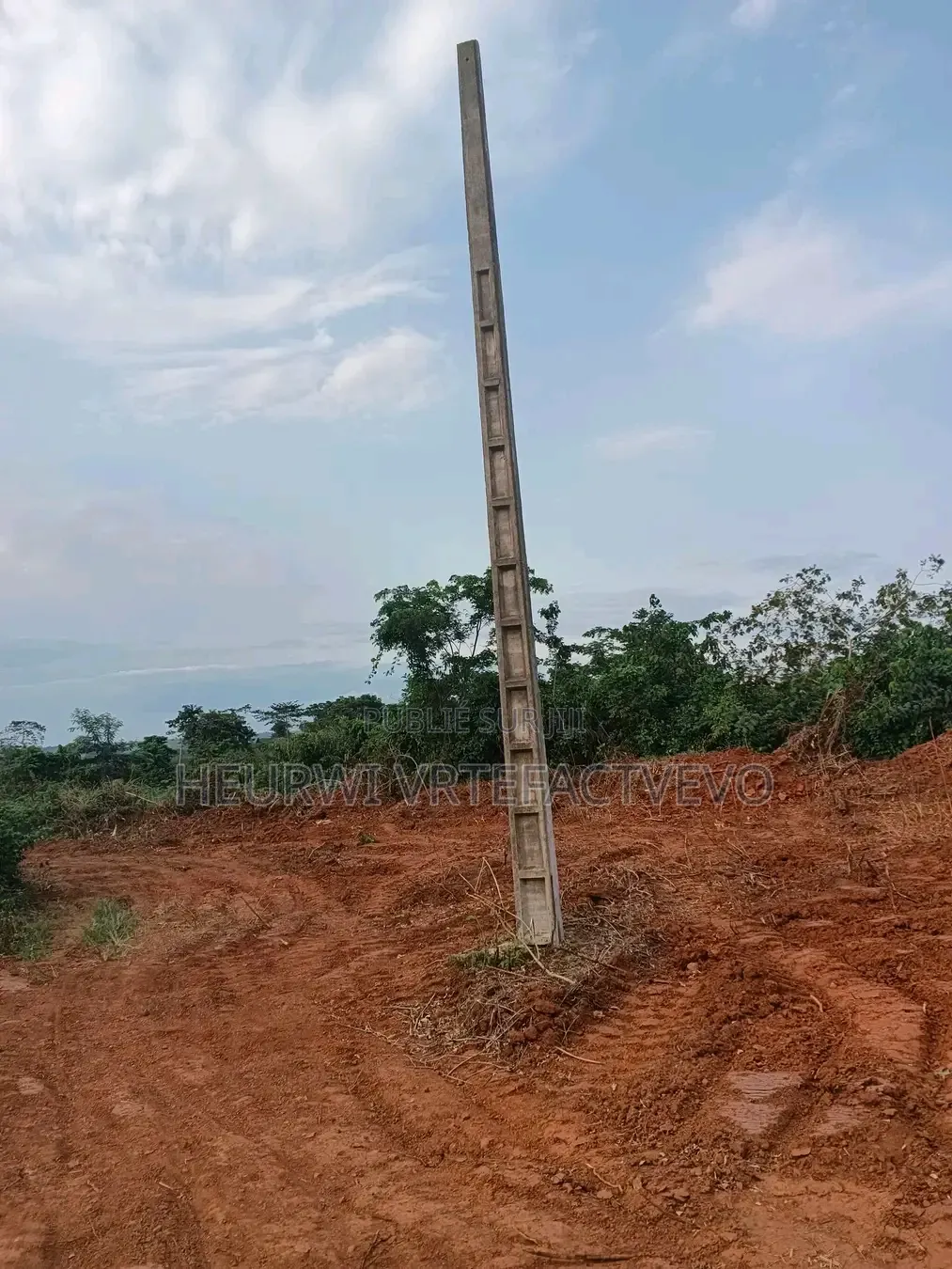 Terrain De 500 M en Vente À Cocody Rivera Bonoumin