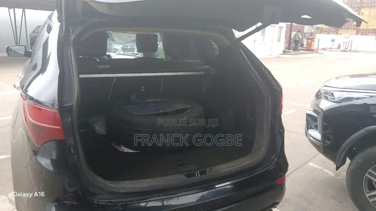 Hyundai Santa Fe Limited AWD 2016 Noir Mat
