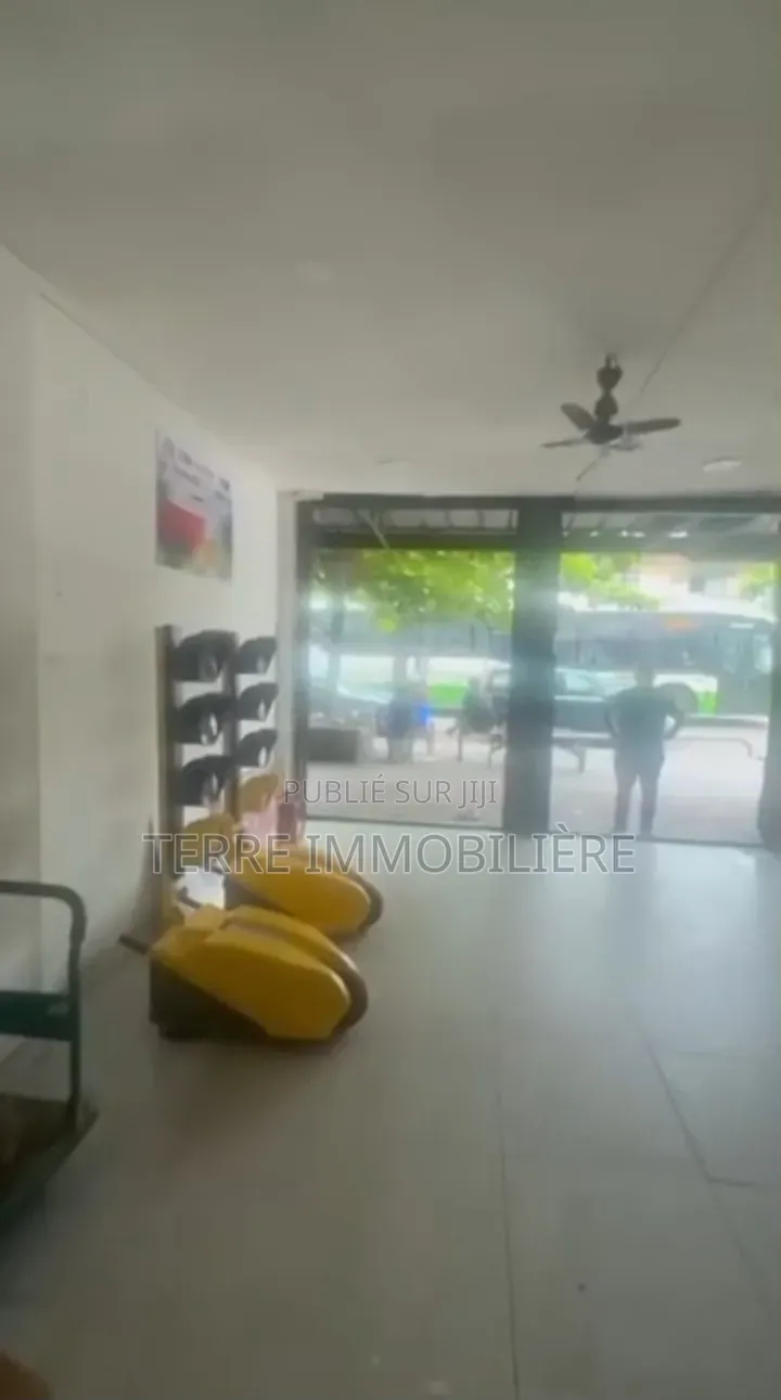 Magasin À Céder