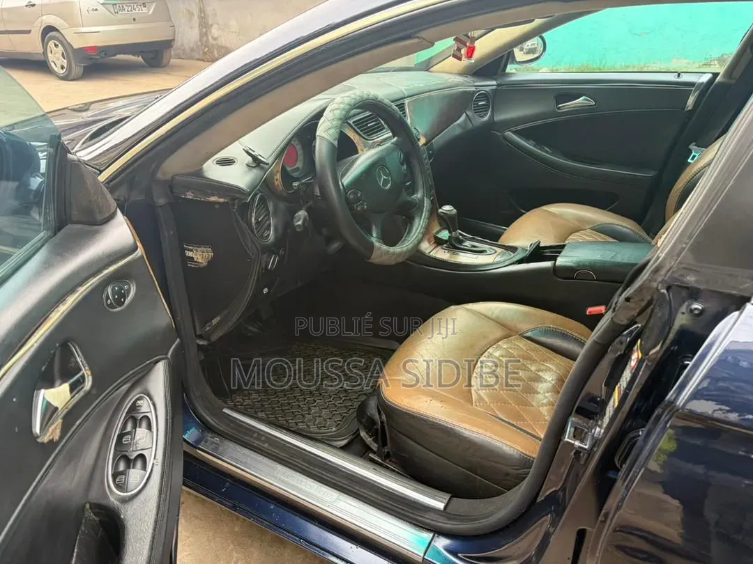 Mercedes-Benz CLS 2005 Noir