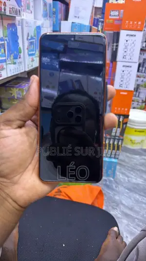 Nouveau Infinix Hot 70 Pro 5G+ 256 GB Orange