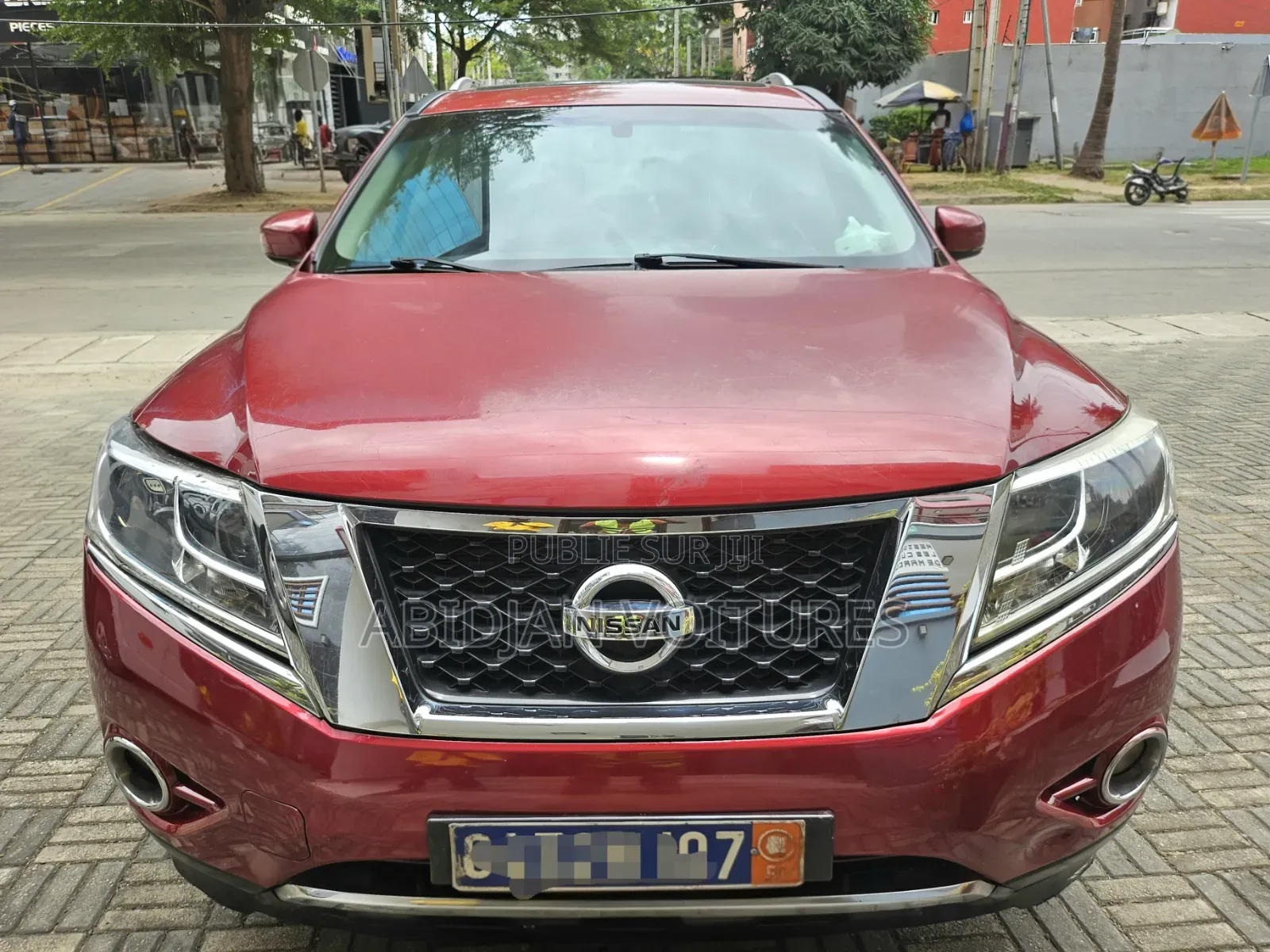 Nissan Pathfinder Platinum 4dr 4x4 (3.5L 6cyl) 2017 Rouge