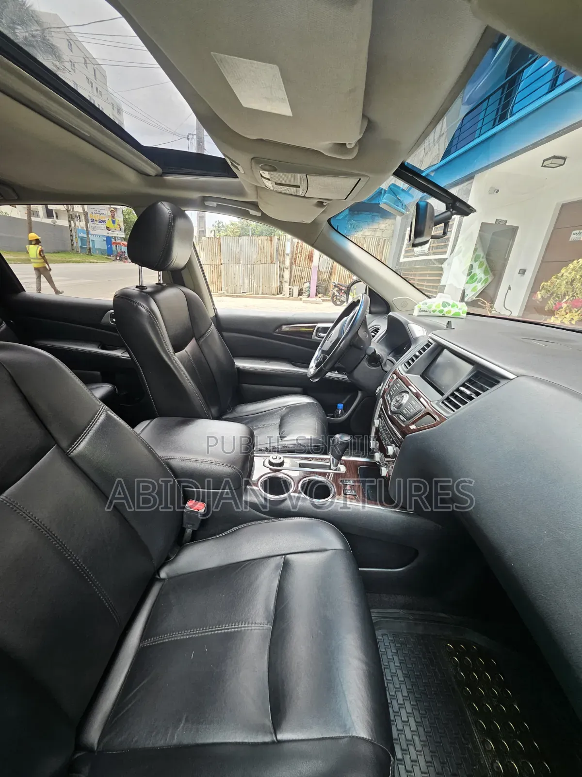 Nissan Pathfinder Platinum 4dr 4x4 (3.5L 6cyl) 2017 Rouge