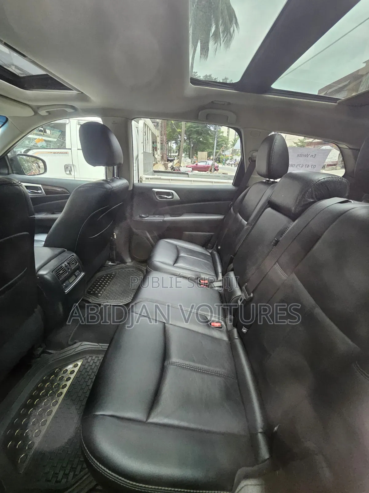 Nissan Pathfinder Platinum 4dr 4x4 (3.5L 6cyl) 2017 Rouge