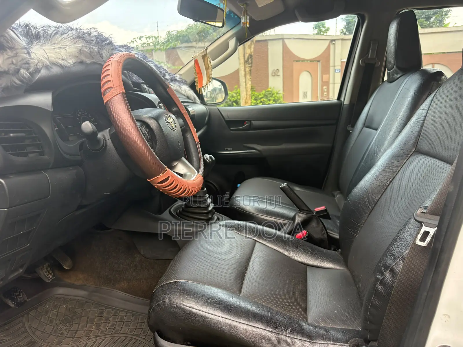 Toyota Hilux Revo Double Cab Deisel 2.4 RWD 2018 Blanc cassé