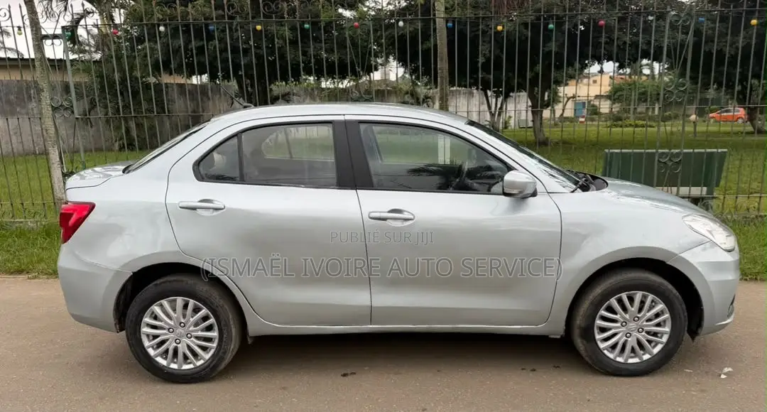 Suzuki Dzire 2023 Gris