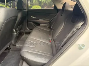 Nouveau Hyundai Elantra 2026 Blanc