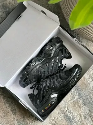 TN ,Noir Et Multicolore