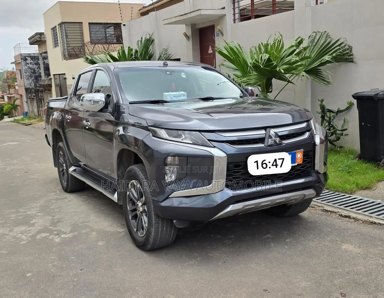 Mitsubishi L200 2022 Noir