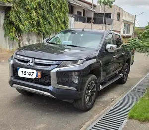 Mitsubishi L200 2022 Noir