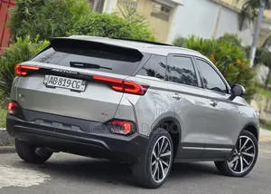 Bestune T77 1.2 FWD 2022 Gris