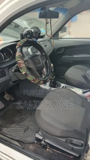 Tata Xénon 2020 Blanc cassé