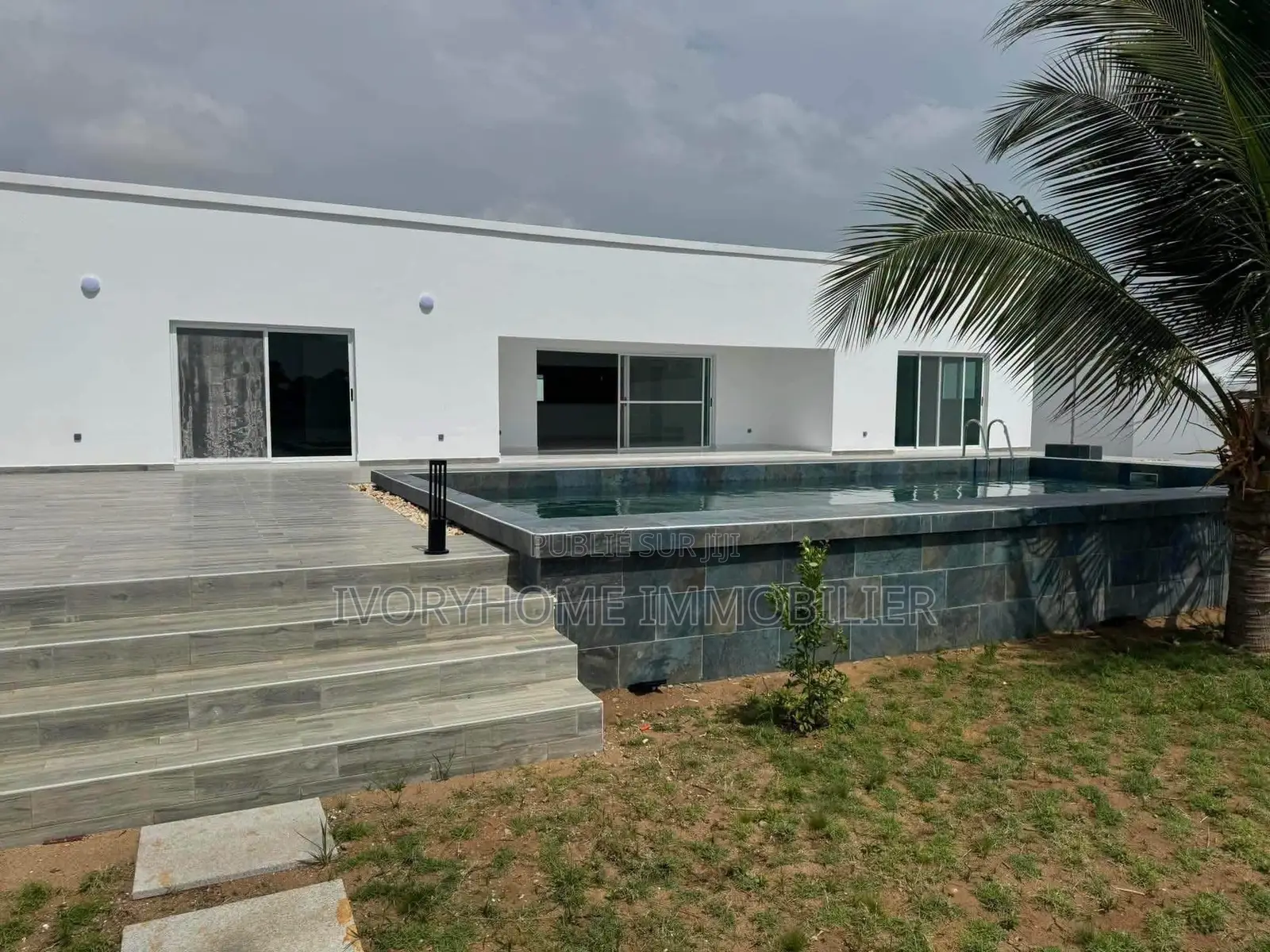 4chbre Villa dans Grand-Bassam à Louer
