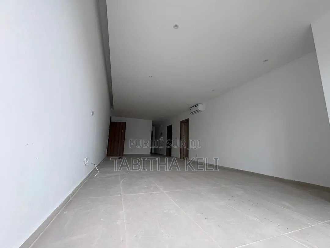 3chbre Appartement dans Cocody à Louer