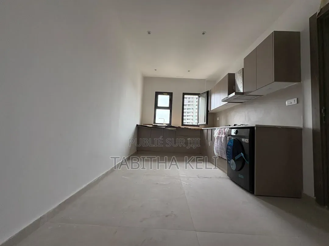 3chbre Appartement dans Cocody à Louer