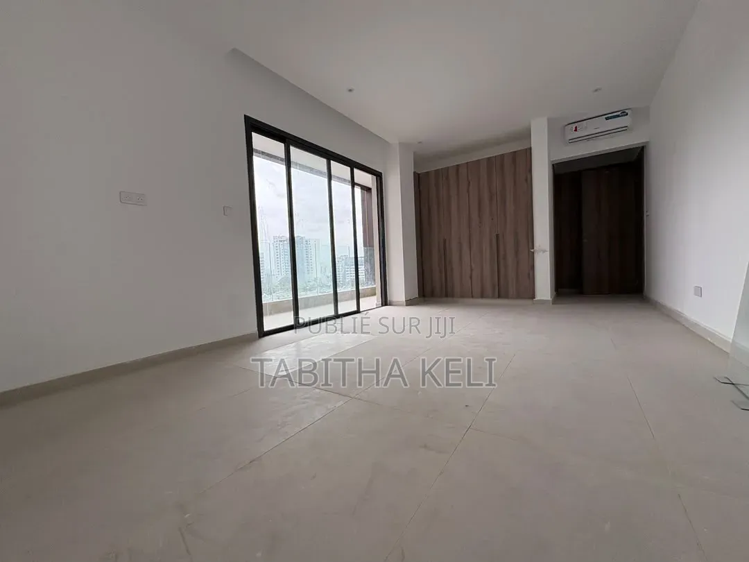 3chbre Appartement dans Cocody à Louer