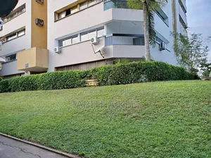 3chbre Appartement dans Cocody à Louer
