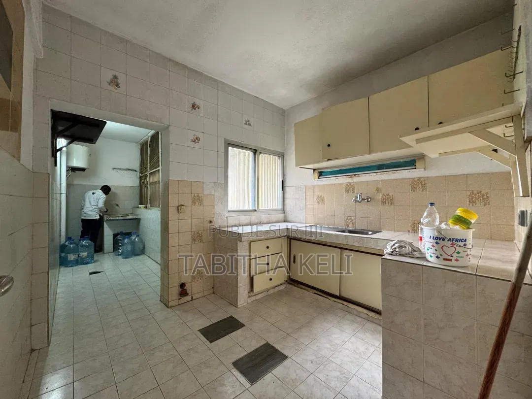 3chbre Appartement dans Cocody à Louer