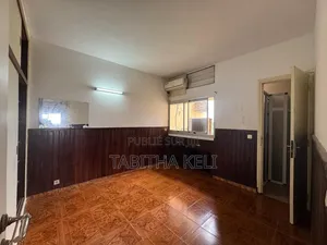 3chbre Appartement dans Cocody à Louer