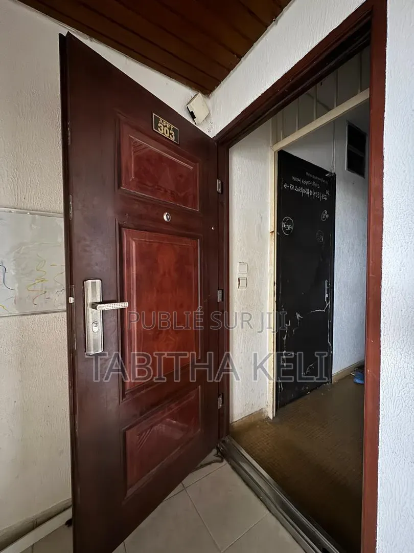 3chbre Appartement dans Cocody à Louer