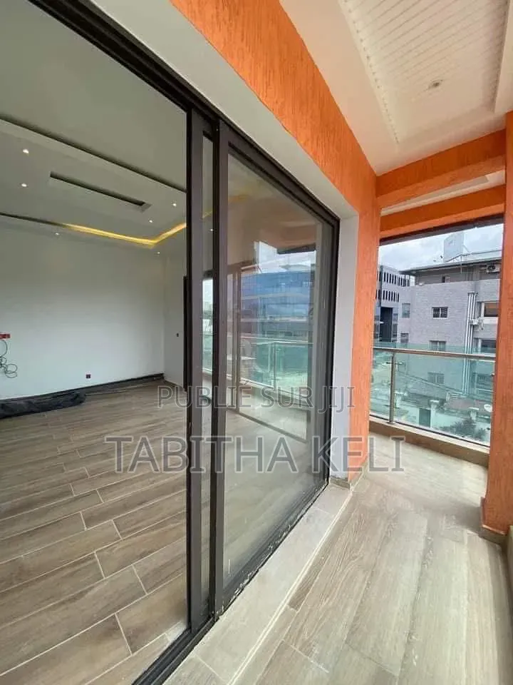 2chbre Appartement dans Cocody à Louer