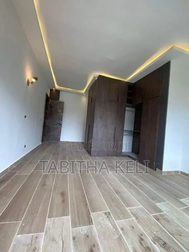 2chbre Appartement dans Cocody à Louer
