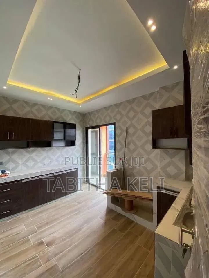 2chbre Appartement dans Cocody à Louer