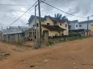 3chbre Duplex dans Cocody à Vendre