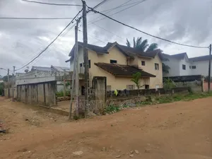3chbre Duplex dans Cocody à Vendre