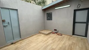 3chbre Villa dans Cocody à Louer