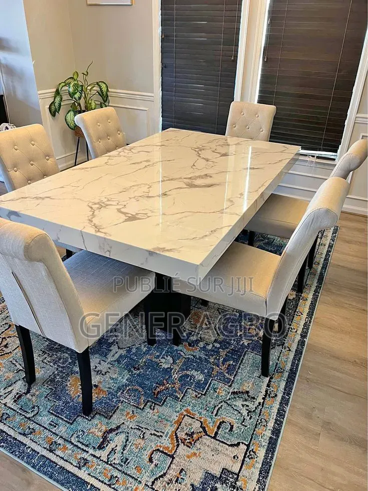 Table À Manger