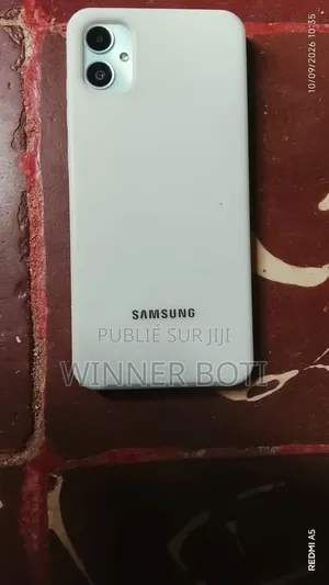 Samsung Galaxy M05 64 GB Bleu