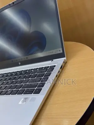 Nouveau HP EliteBook 840 G7 16GB Intel Core i5 SSD 512GB