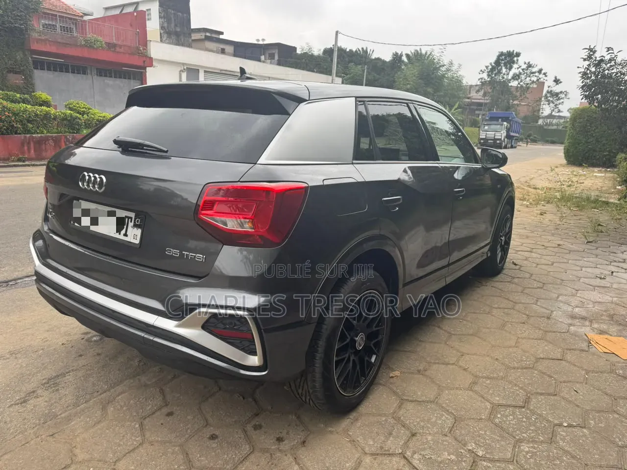Audi Q2 2022 Gris