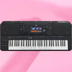 Piano Yamaha Sx700