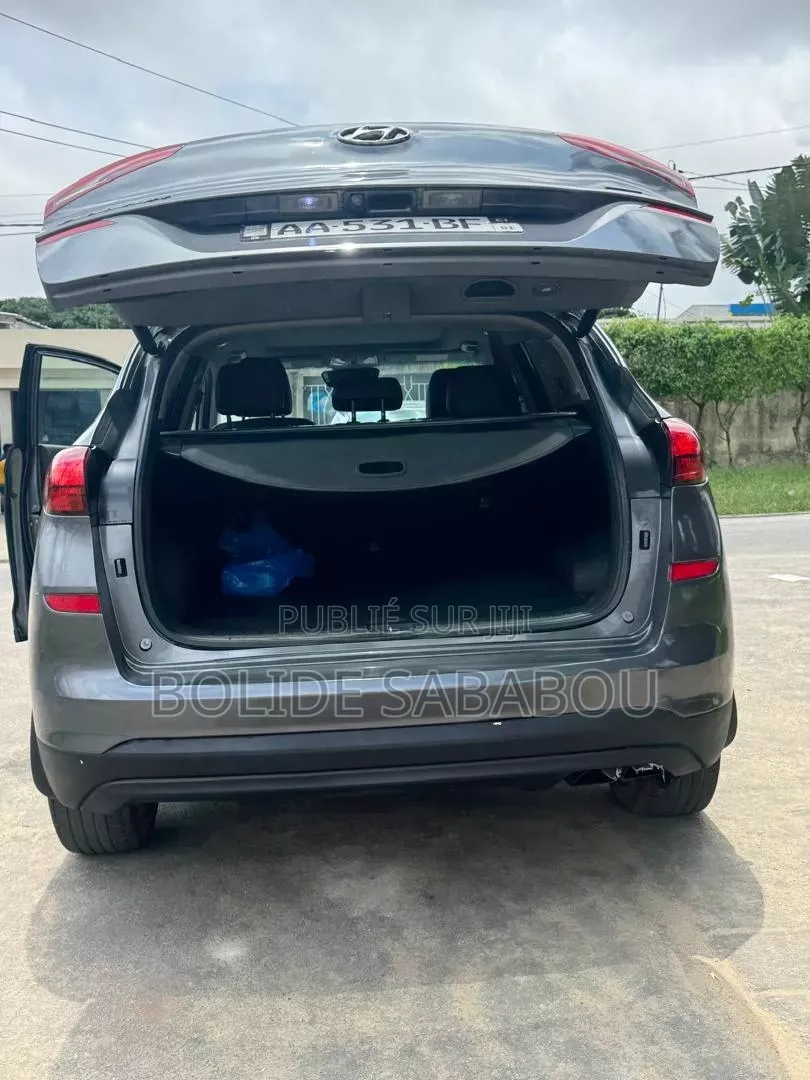 Hyundai Tucson SE 2021 Noir