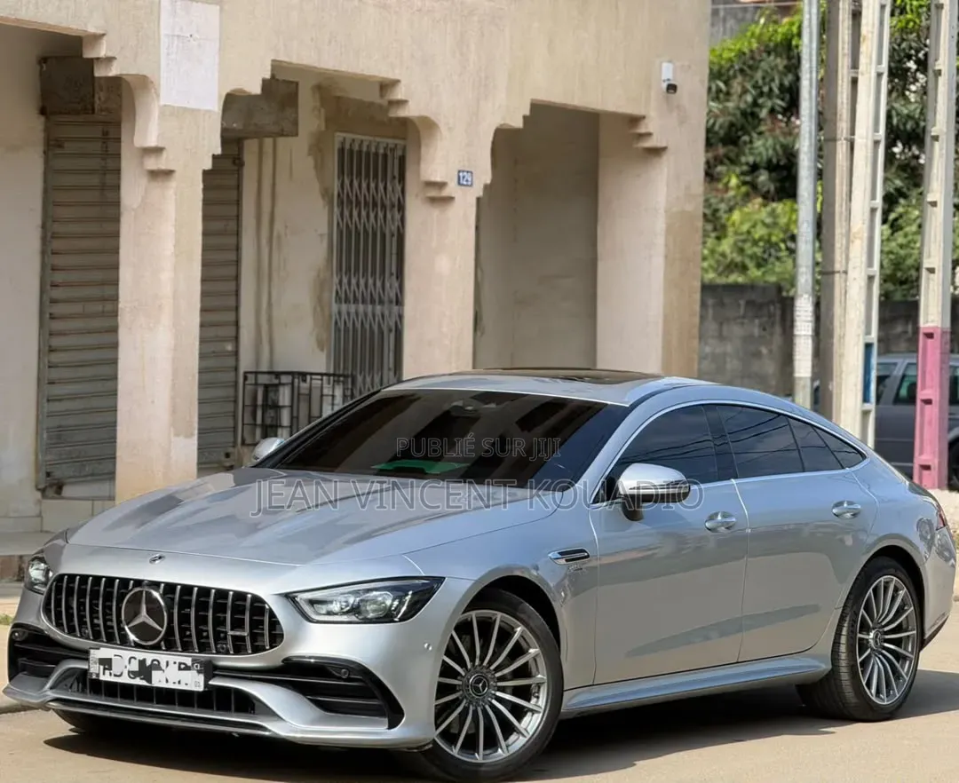 Mercedes-Benz AMG GT 2021 Blanc cassé