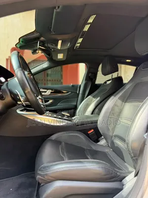 Mercedes-Benz AMG GT 2021 Blanc cassé