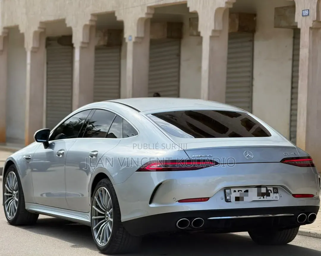 Mercedes-Benz AMG GT 2021 Blanc cassé
