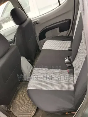 Mitsubishi L200 2012 Gris