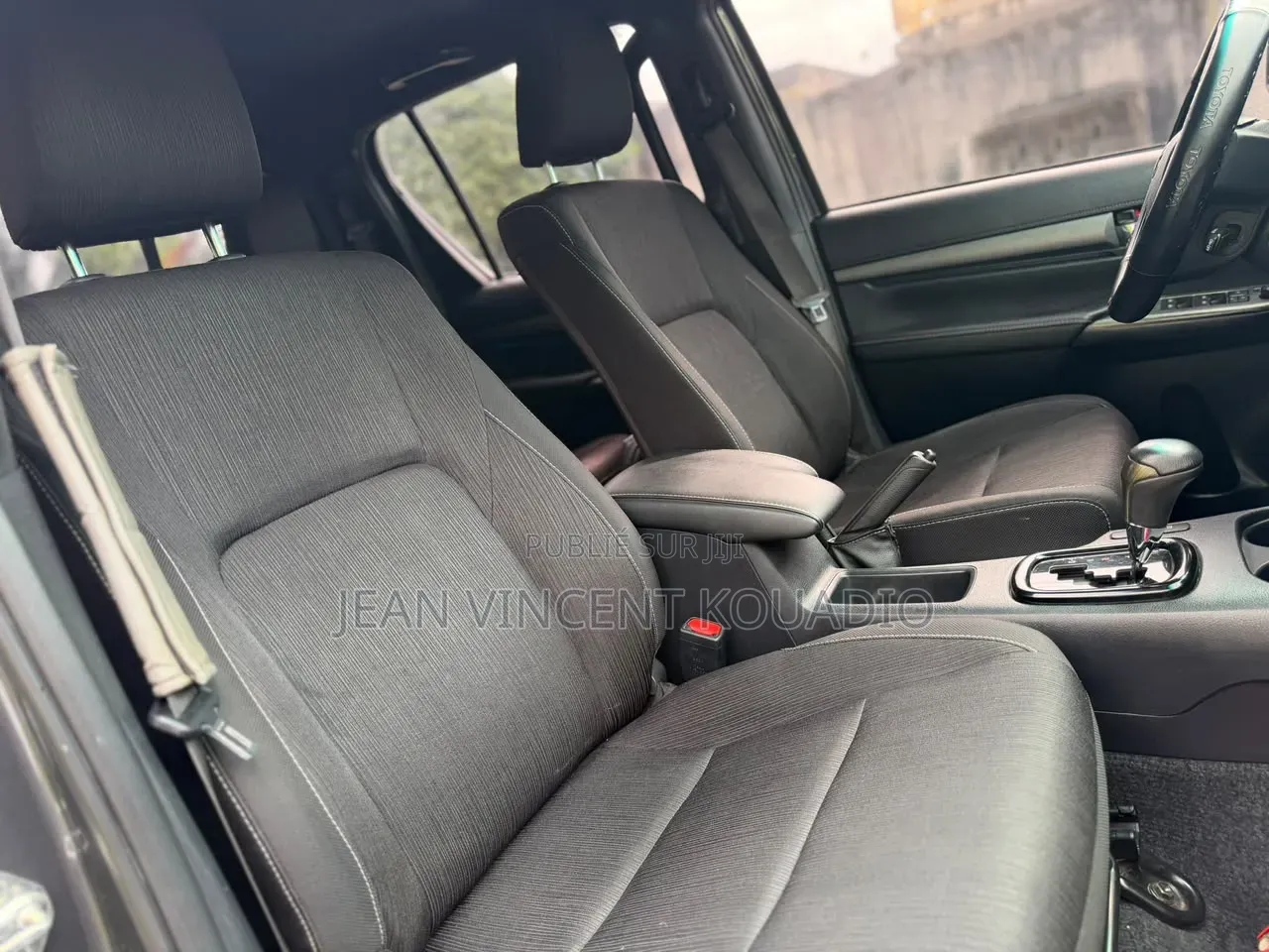 Nouveau Toyota Hilux 2024 Noir Mat