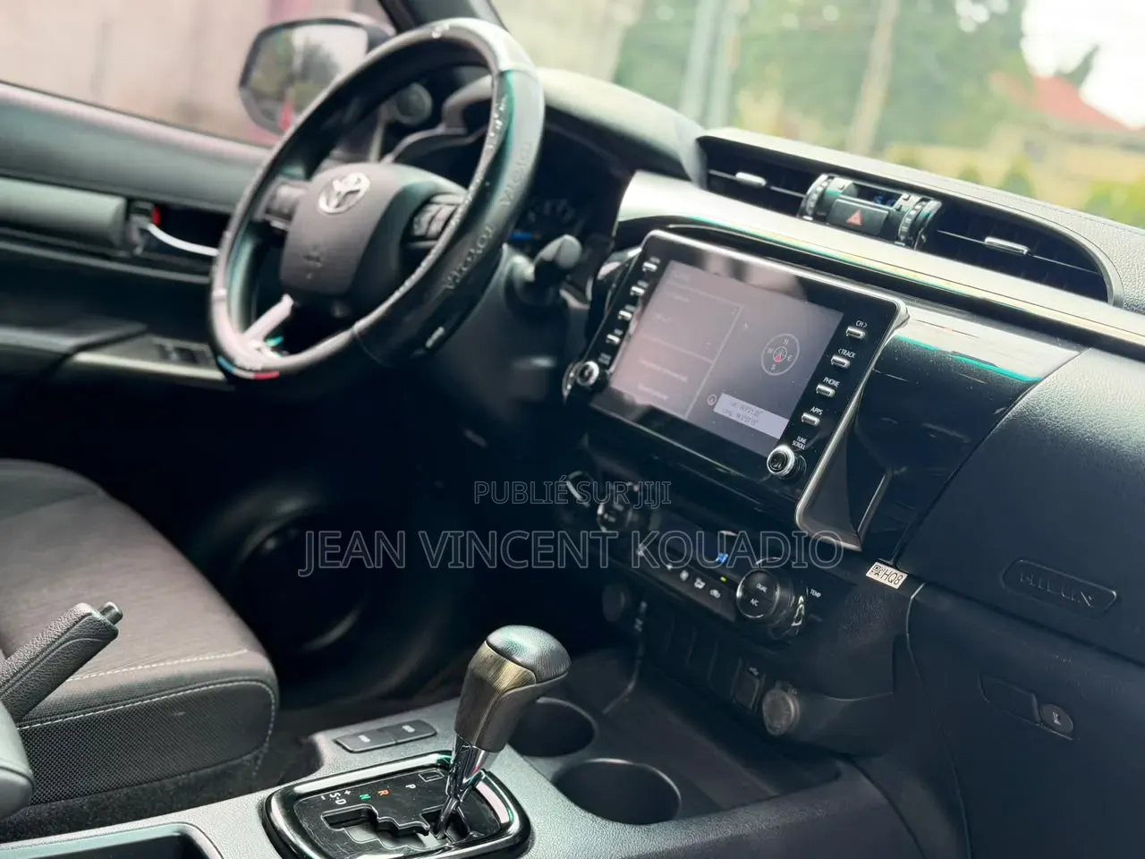 Nouveau Toyota Hilux 2024 Noir Mat