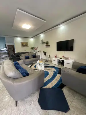 Meublé 4chbre Duplex dans Cocody à Vendre