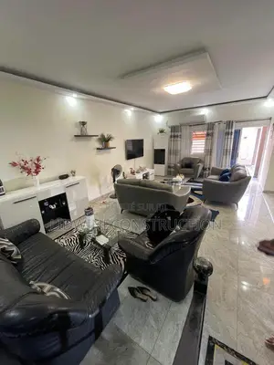 Meublé 4chbre Duplex dans Cocody à Vendre