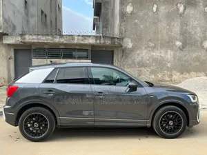 Audi Q2 1.4 TFSI FWD 2022 Gris