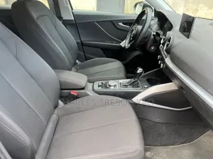 Audi Q2 1.4 TFSI FWD 2022 Gris