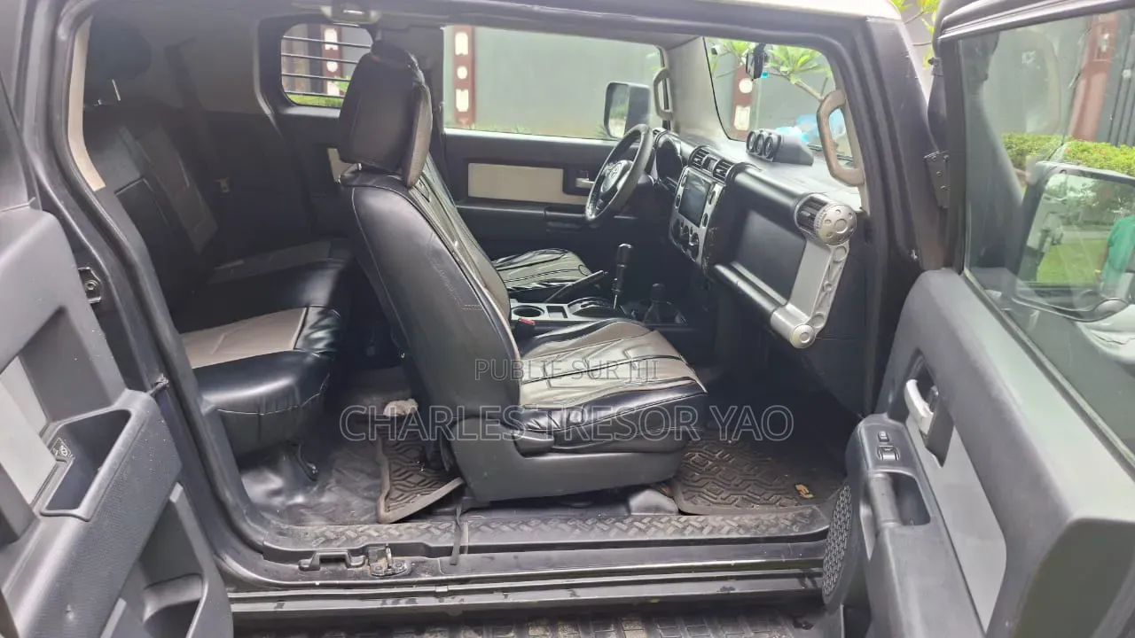 Toyota FJ Cruiser Base 4x2 2008 Noir