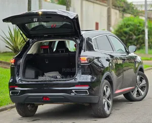 Changan X5 Plus 1.5 Blue Core FWD 2025 Noir
